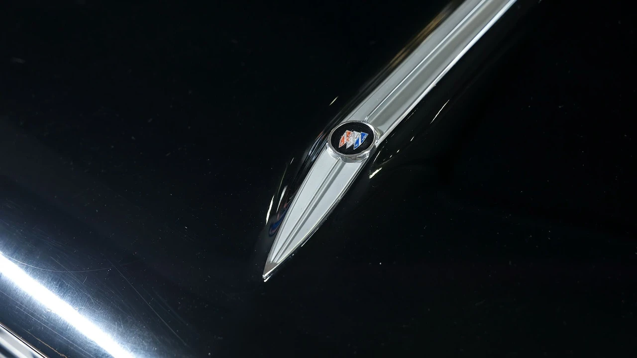 1963 Buick Riviera 1st Gen - Image 17 of 31