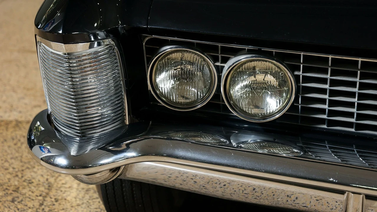 1963 Buick Riviera 1st Gen - Image 20 of 31