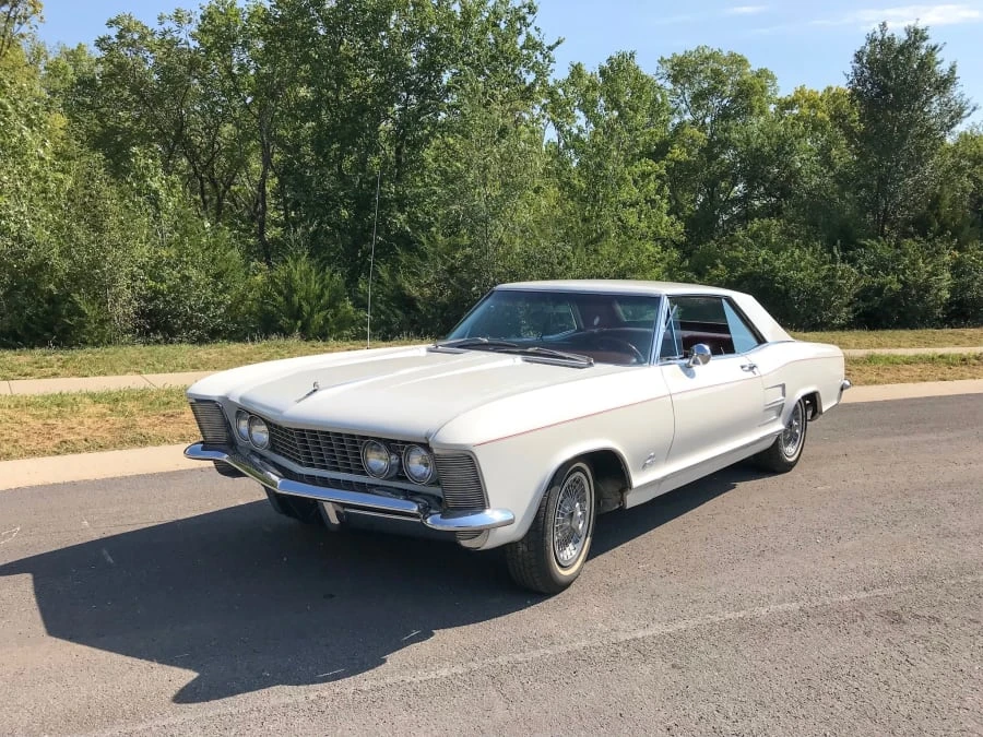 1963 Buick Riviera 1st Gen - Image 8 of 9