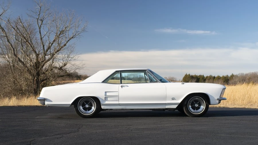 1963 Buick Riviera 1st Gen - Image 11 of 12