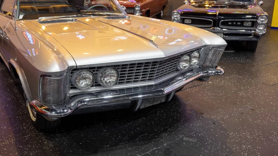 1963 Buick Riviera 1st Gen - Image 15 of 31
