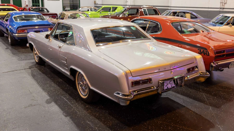 1963 Buick Riviera 1st Gen - Image 10 of 31