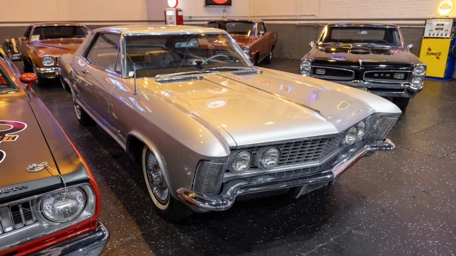 1963 Buick Riviera 1st Gen - Image 5 of 31