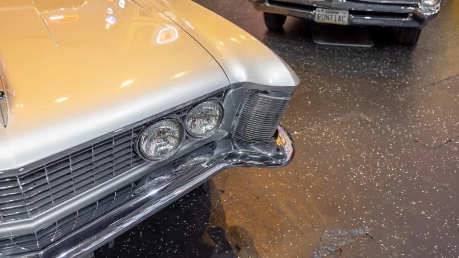 1963 Buick Riviera 1st Gen - Image 16 of 31