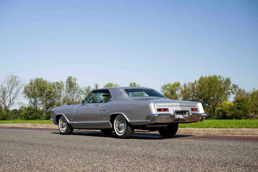 1963 Buick Riviera 1st Gen - Image 16 of 31