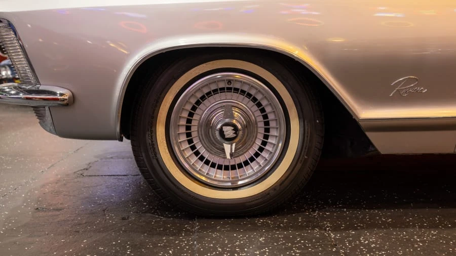 1963 Buick Riviera 1st Gen - Image 12 of 31