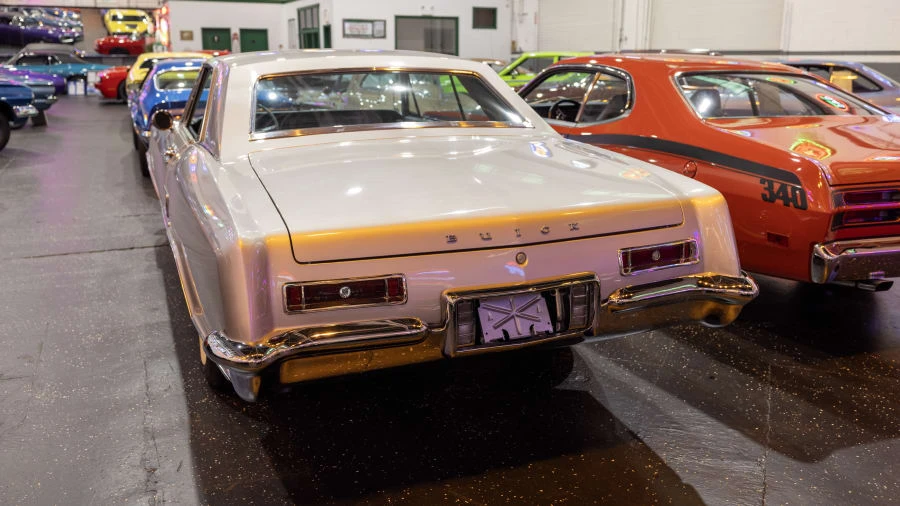 1963 Buick Riviera 1st Gen - Image 4 of 31