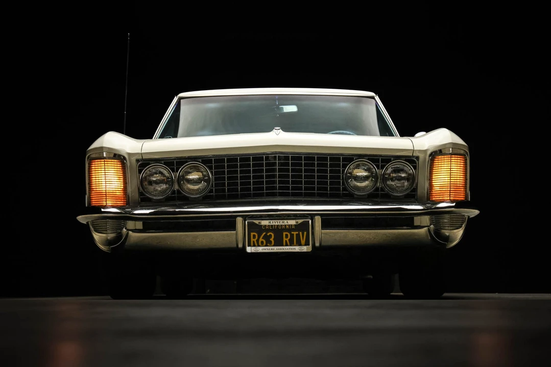 1963 Buick Riviera 1st Gen - Image 9 of 31