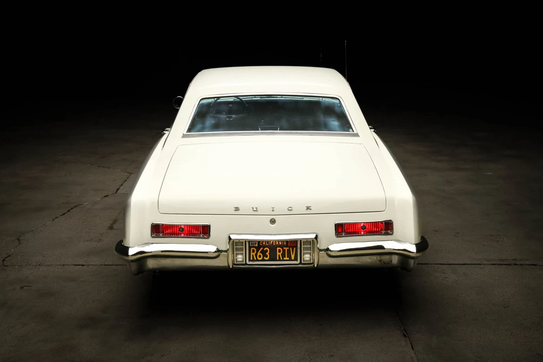 1963 Buick Riviera 1st Gen - Image 23 of 31