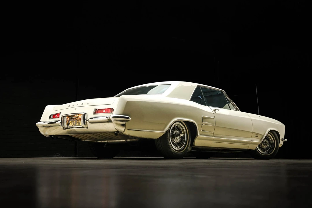 1963 Buick Riviera 1st Gen - Image 21 of 31