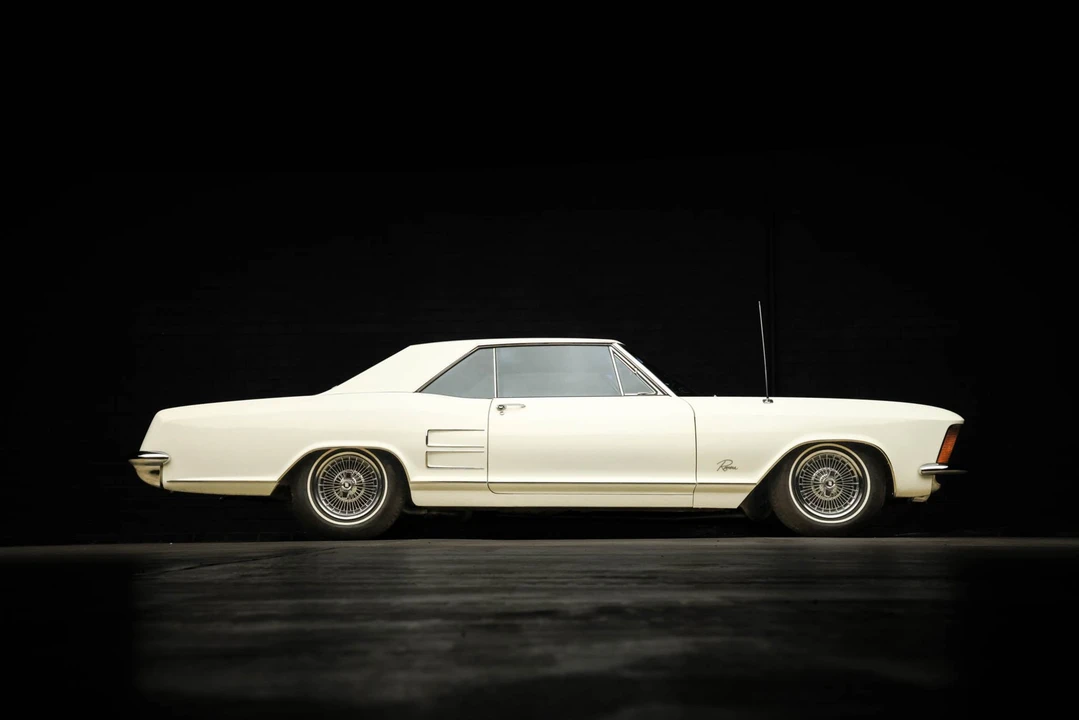 1963 Buick Riviera 1st Gen - Image 16 of 31