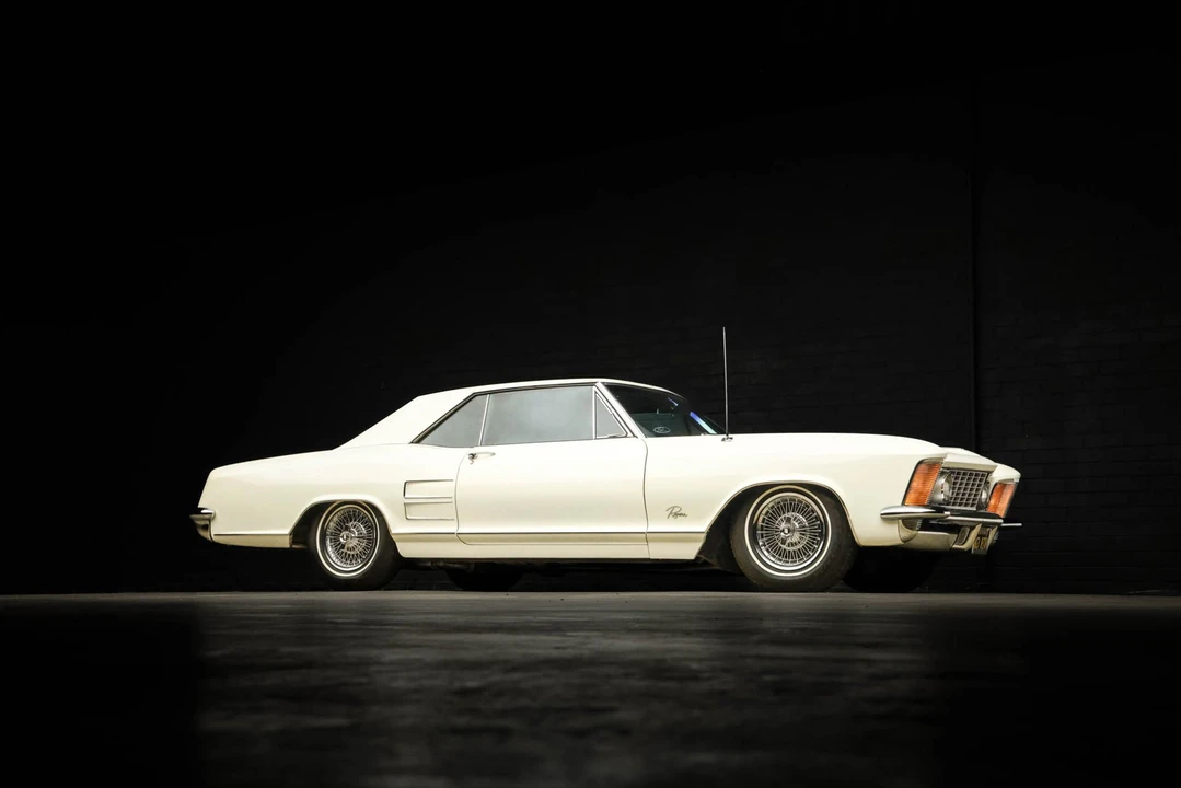 1963 Buick Riviera 1st Gen - Image 15 of 31