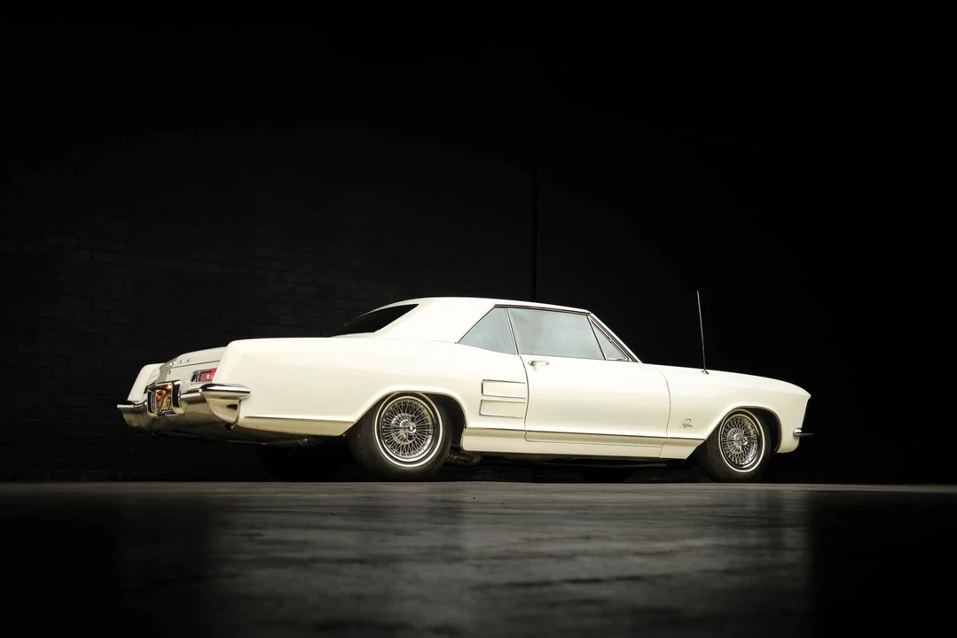 1963 Buick Riviera 1st Gen - Image 19 of 31
