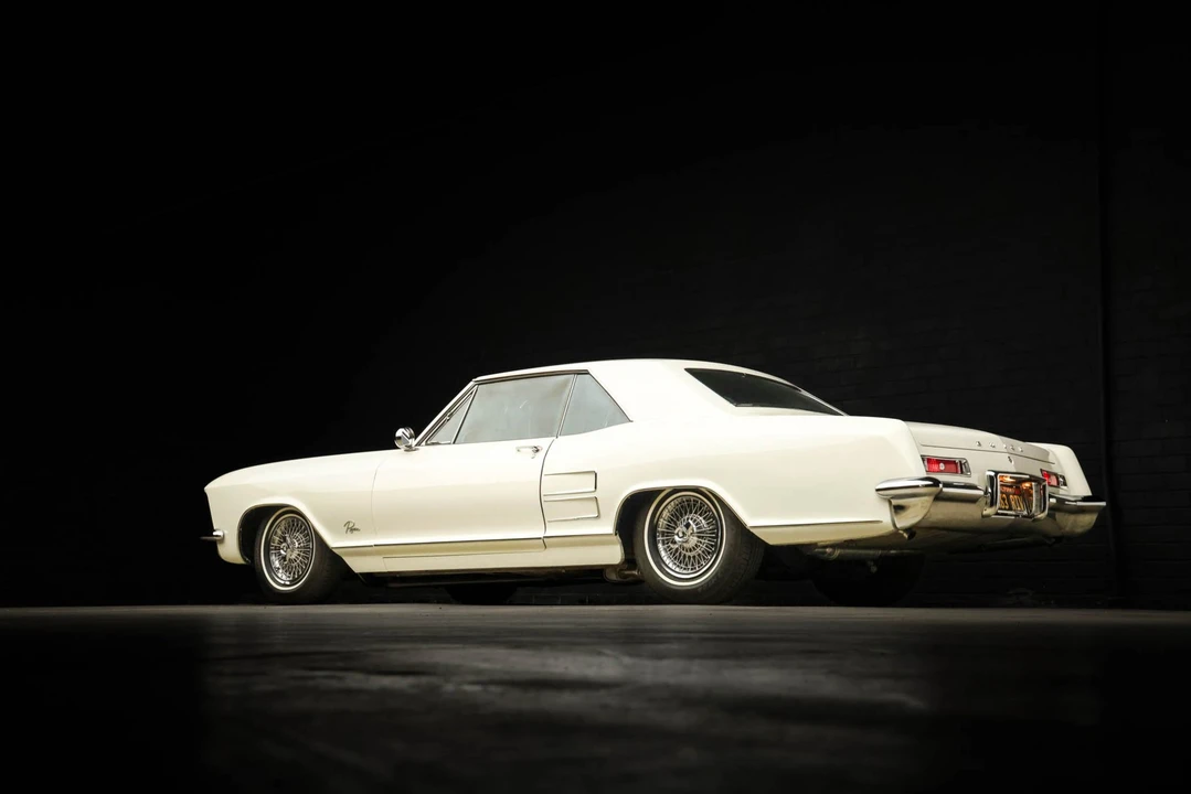 1963 Buick Riviera 1st Gen - Image 28 of 31