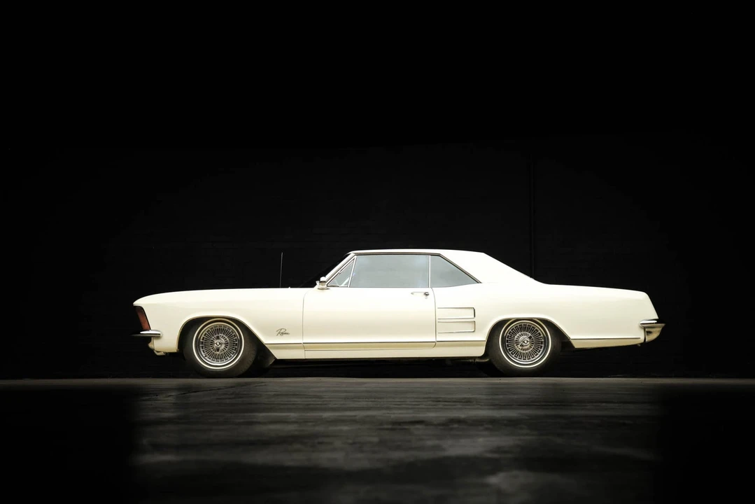 1963 Buick Riviera 1st Gen - Image 30 of 31