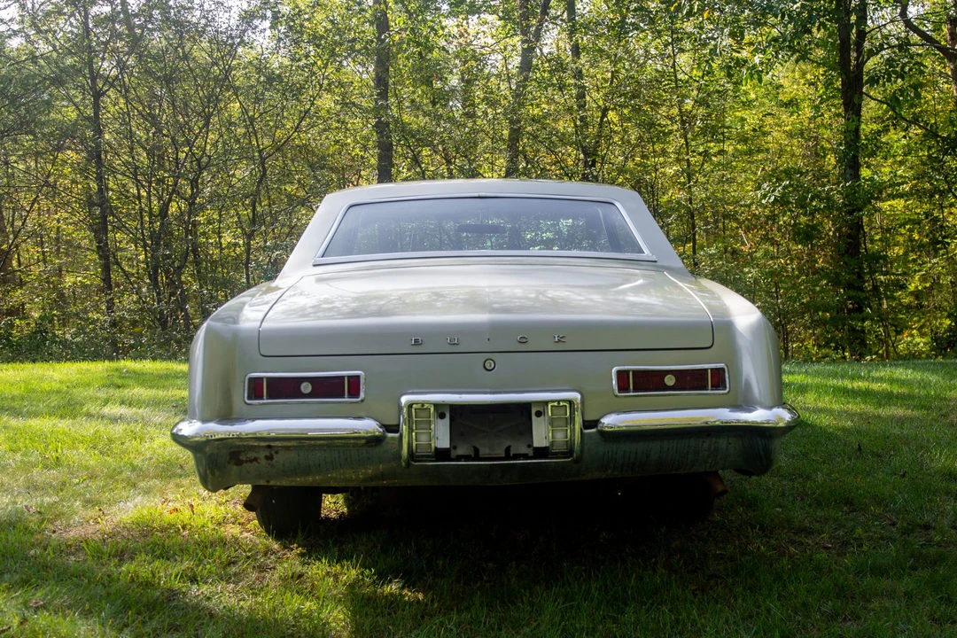 1963 Buick Riviera 1st Gen - Image 15 of 31