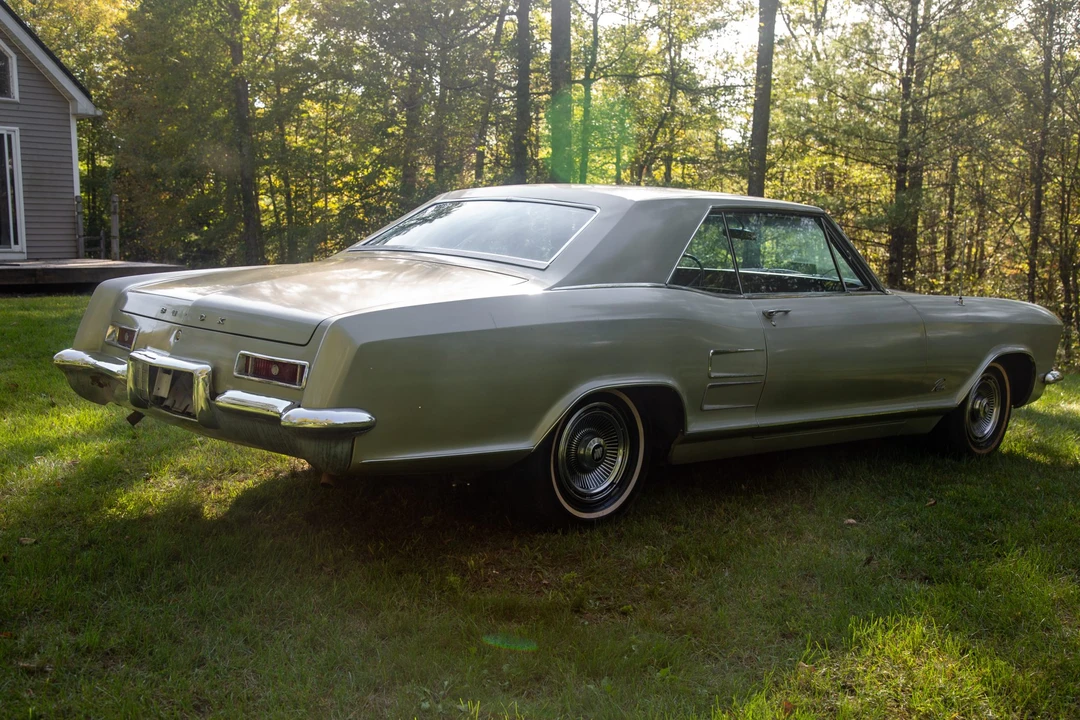 1963 Buick Riviera 1st Gen - Image 20 of 31