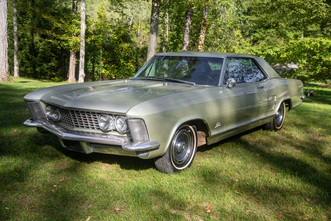1963 Buick Riviera 1st Gen - Image 9 of 31