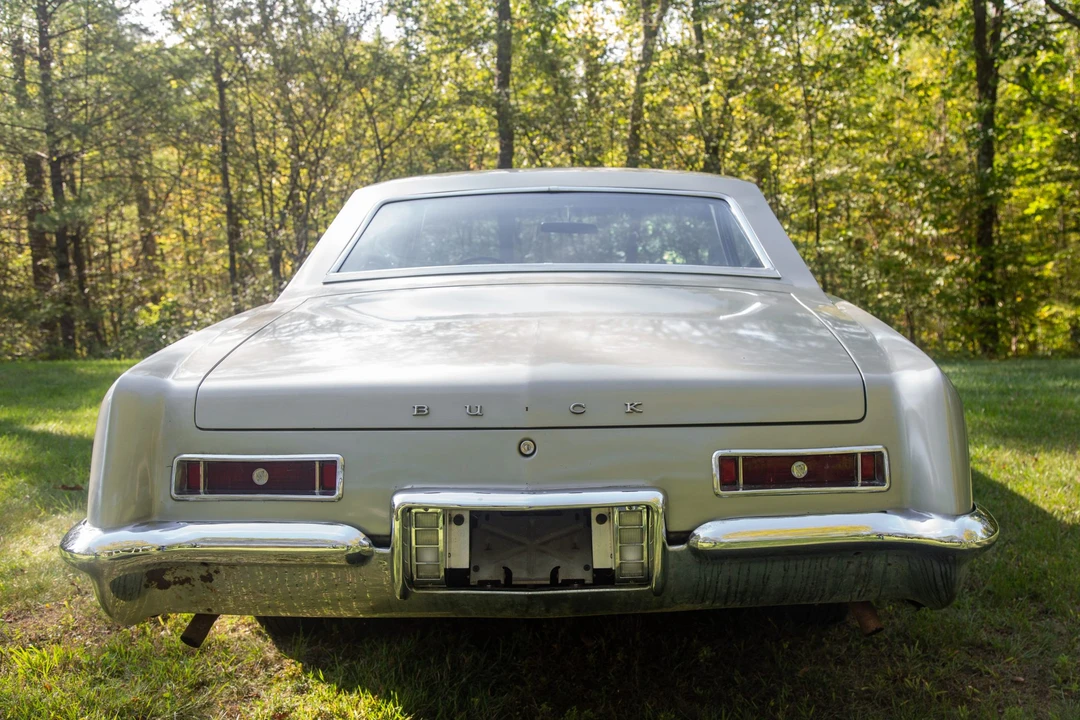 1963 Buick Riviera 1st Gen - Image 17 of 31