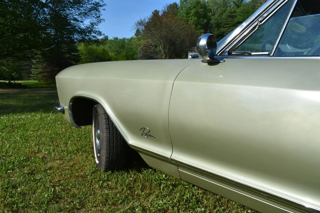 1963 Buick Riviera 1st Gen - Image 30 of 31