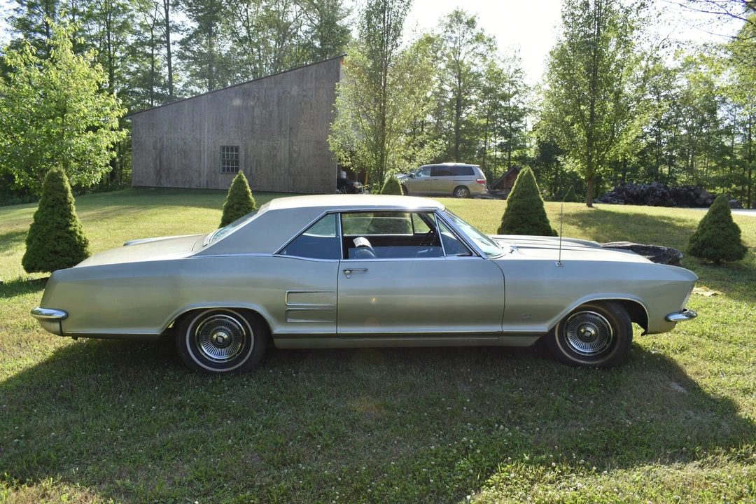 1963 Buick Riviera 1st Gen - Image 22 of 31