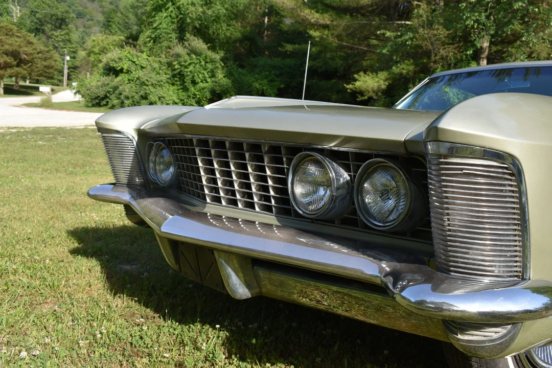 1963 Buick Riviera 1st Gen - Image 23 of 31