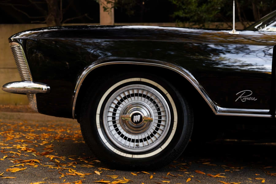 1963 Buick Riviera 1st Gen - Image 12 of 31