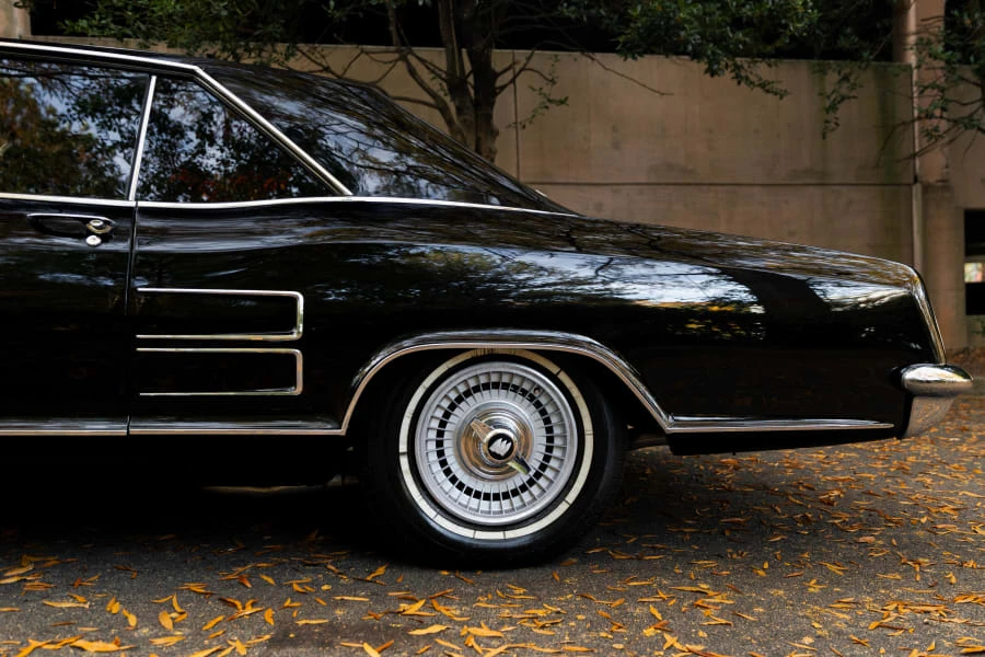 1963 Buick Riviera 1st Gen - Image 11 of 31