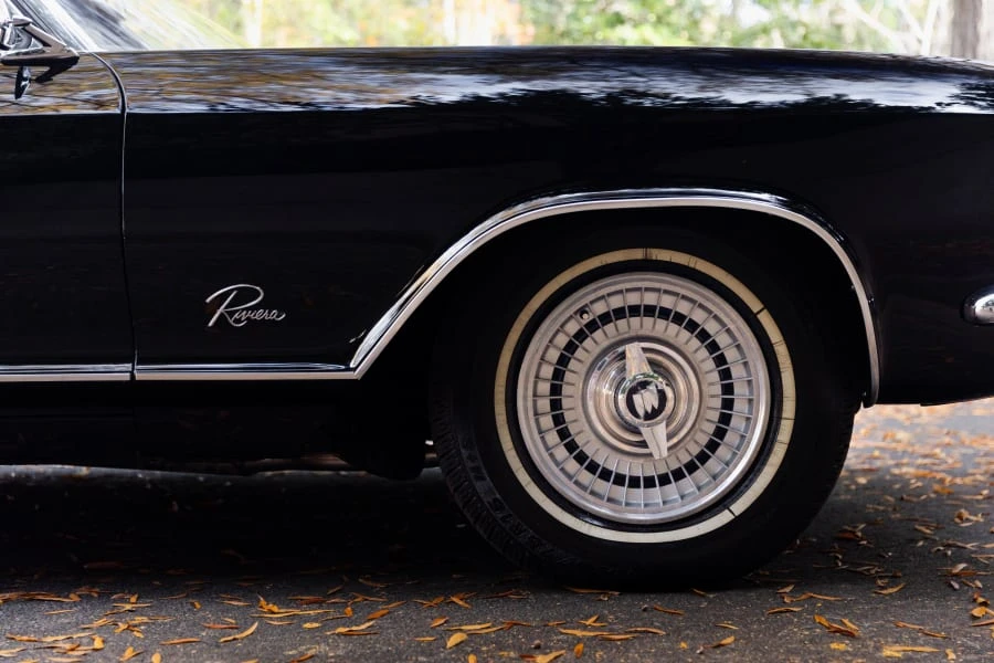 1963 Buick Riviera 1st Gen - Image 15 of 31