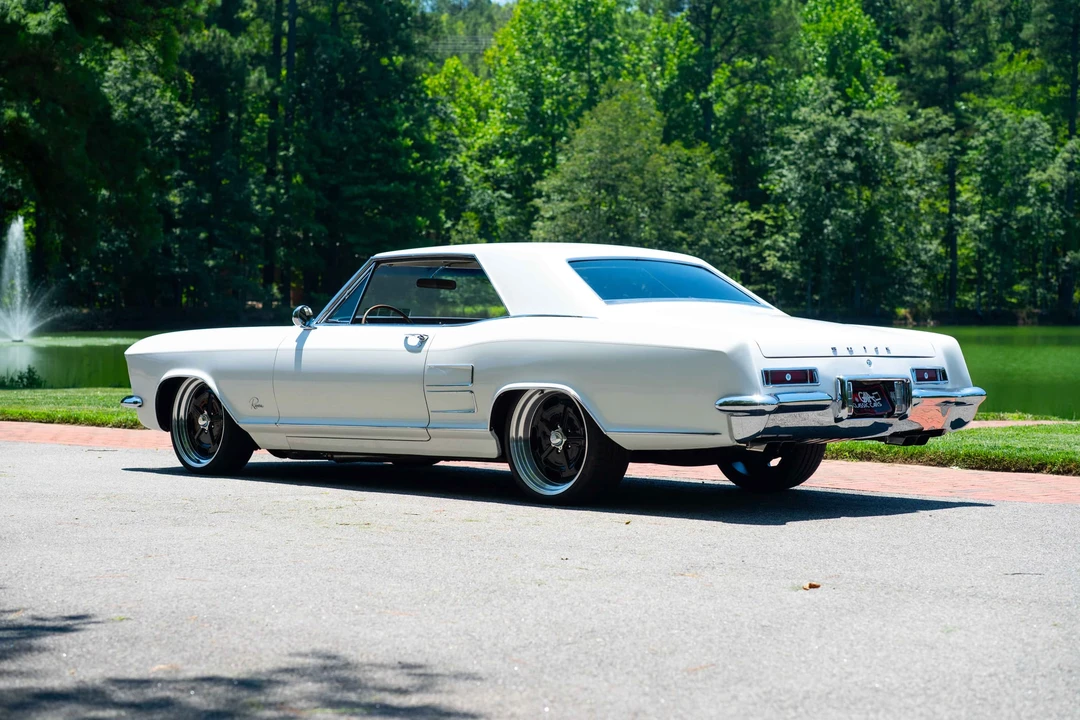 1963 Buick Riviera 1st Gen - Image 18 of 31