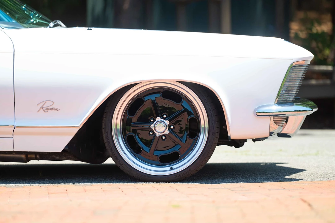 1963 Buick Riviera 1st Gen - Image 23 of 31