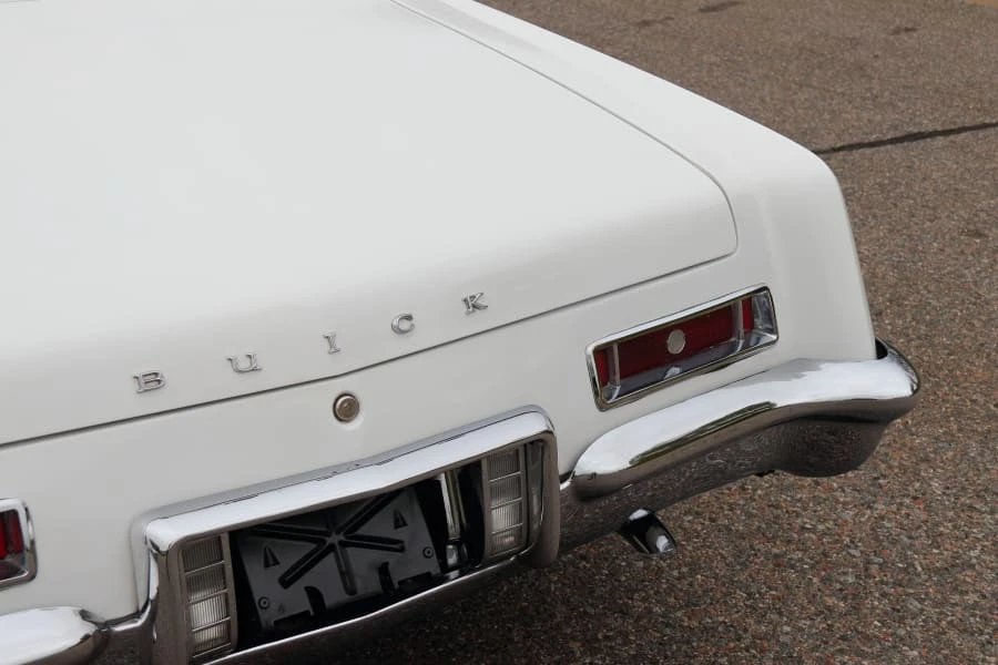 1963 Buick Riviera 1st Gen - Image 16 of 31
