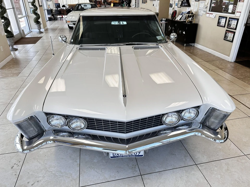 1963 Buick Riviera 1st Gen - Image 13 of 31