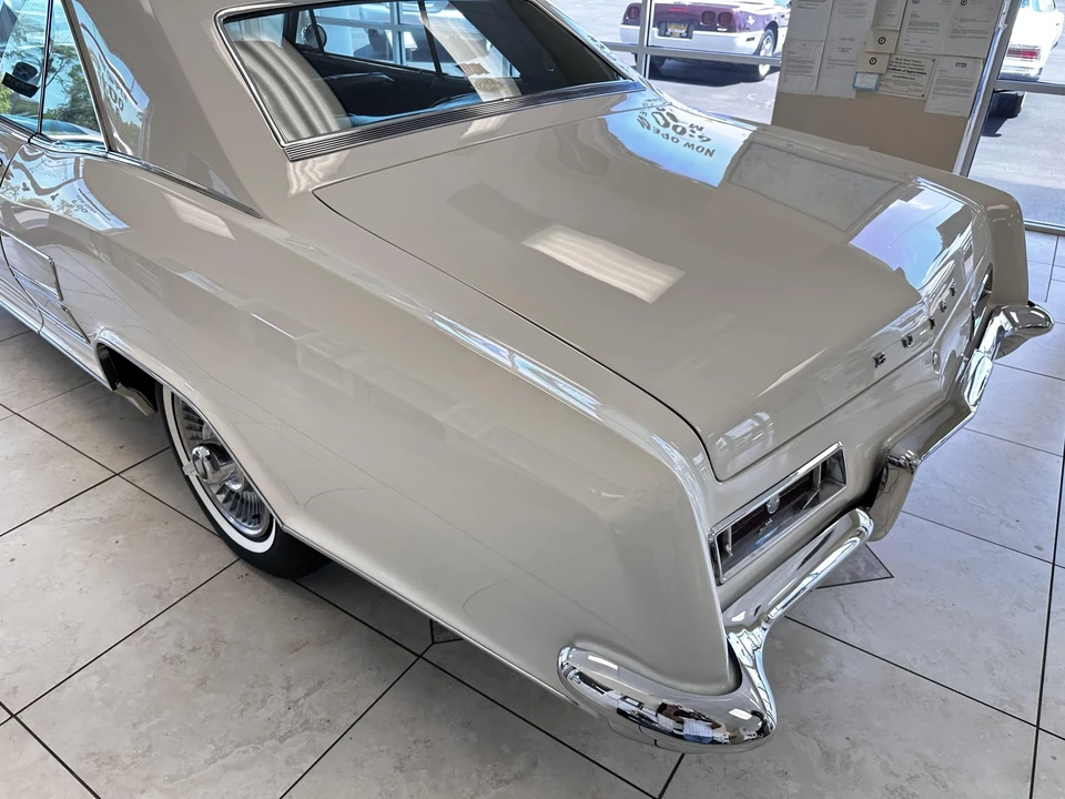1963 Buick Riviera 1st Gen - Image 28 of 31