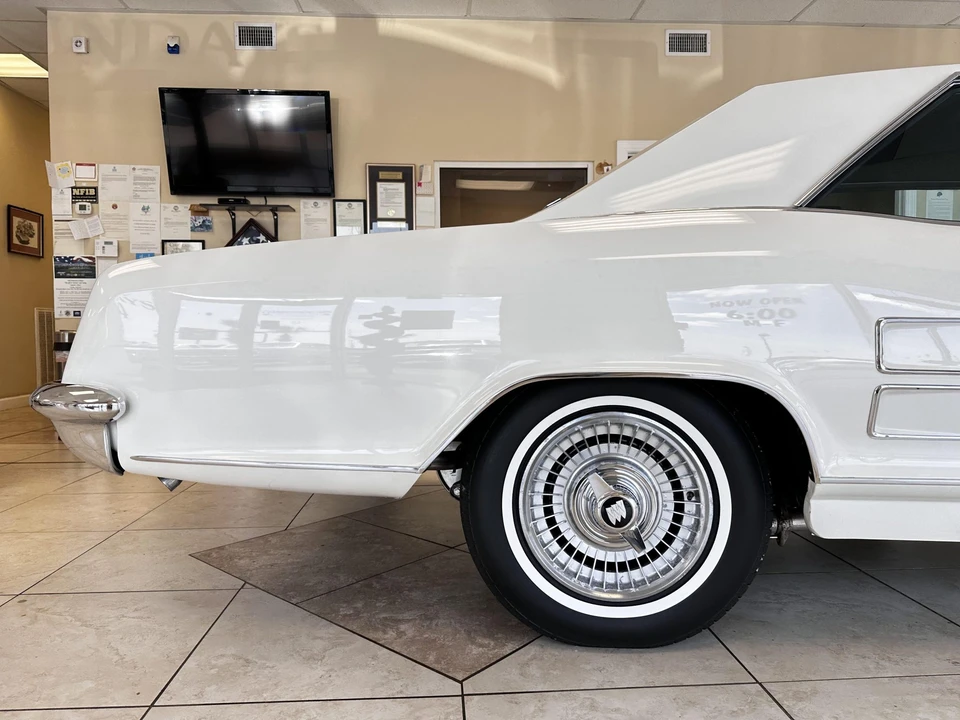 1963 Buick Riviera 1st Gen - Image 30 of 31