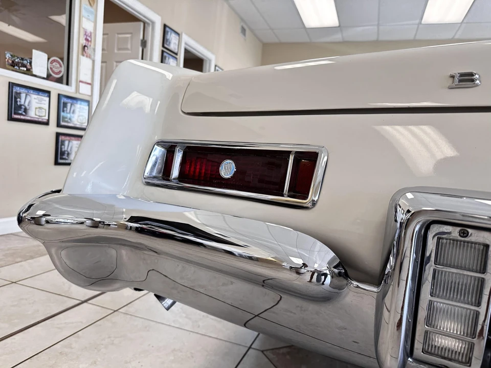 1963 Buick Riviera 1st Gen - Image 29 of 31