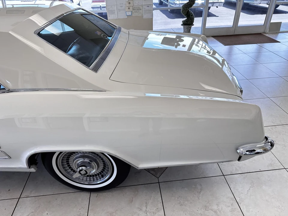1963 Buick Riviera 1st Gen - Image 25 of 31