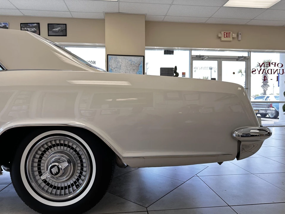 1963 Buick Riviera 1st Gen - Image 24 of 31