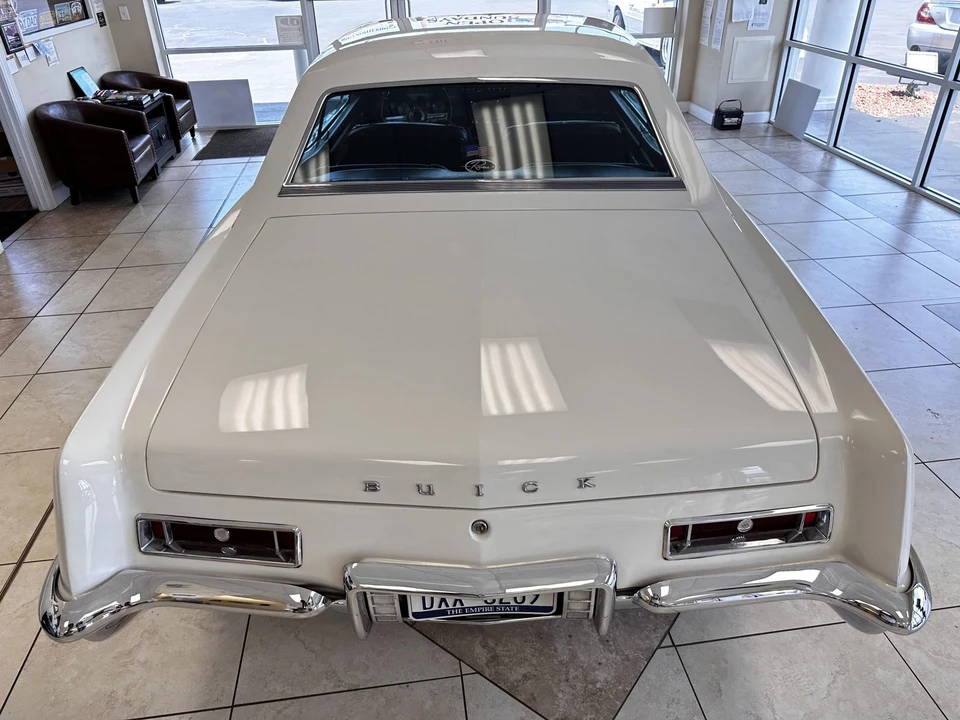 1963 Buick Riviera 1st Gen - Image 6 of 31