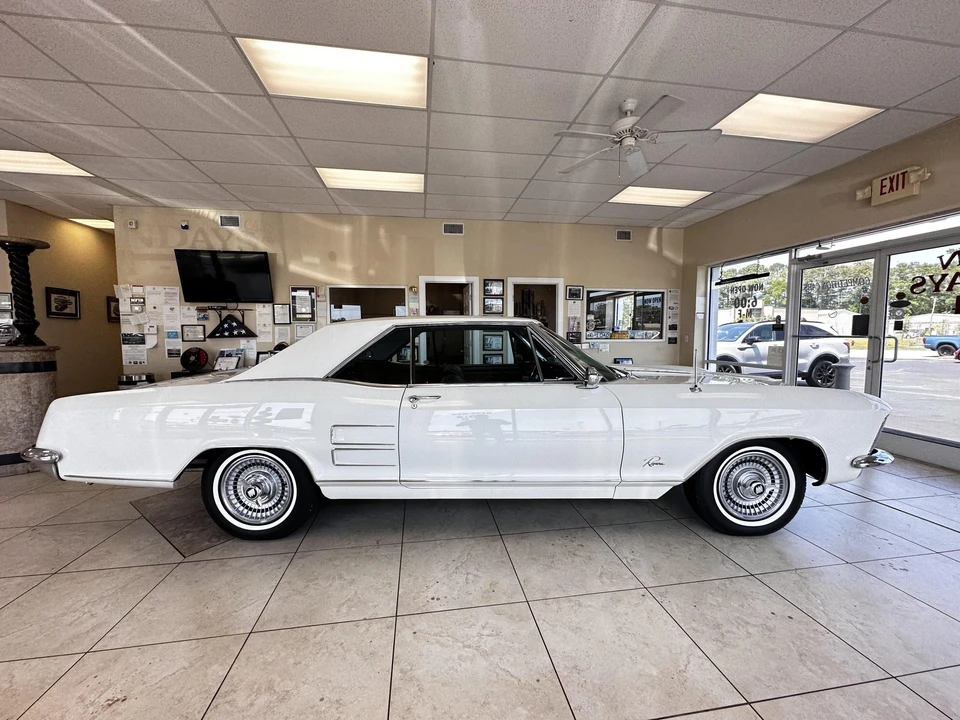 1963 Buick Riviera 1st Gen - Image 10 of 31