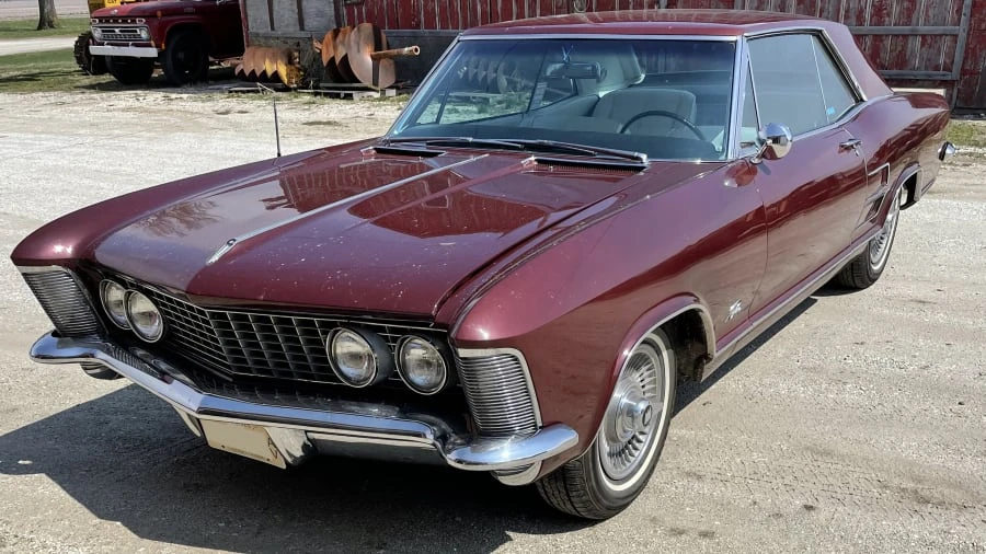 1963 Buick Riviera 1st Gen - Image 7 of 8