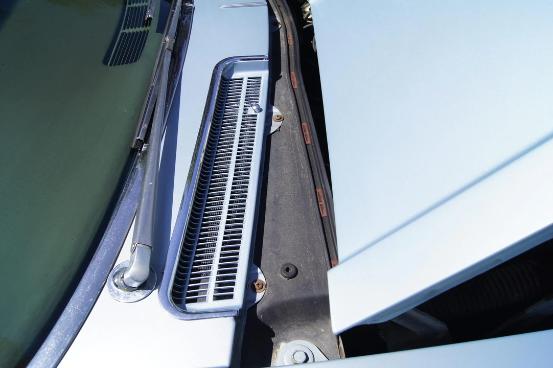1963 Buick Riviera 1st Gen - Image 29 of 31