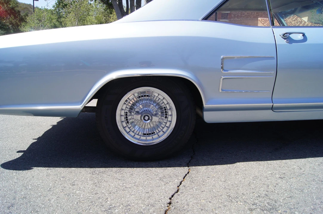 1963 Buick Riviera 1st Gen - Image 24 of 31