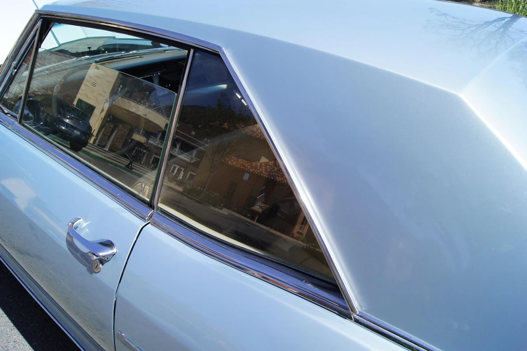 1963 Buick Riviera 1st Gen - Image 17 of 31