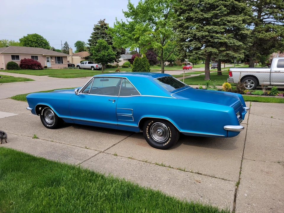 1963 Buick Riviera 1st Gen - Image 15 of 31