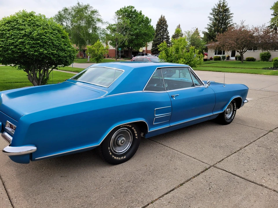 1963 Buick Riviera 1st Gen - Image 10 of 31