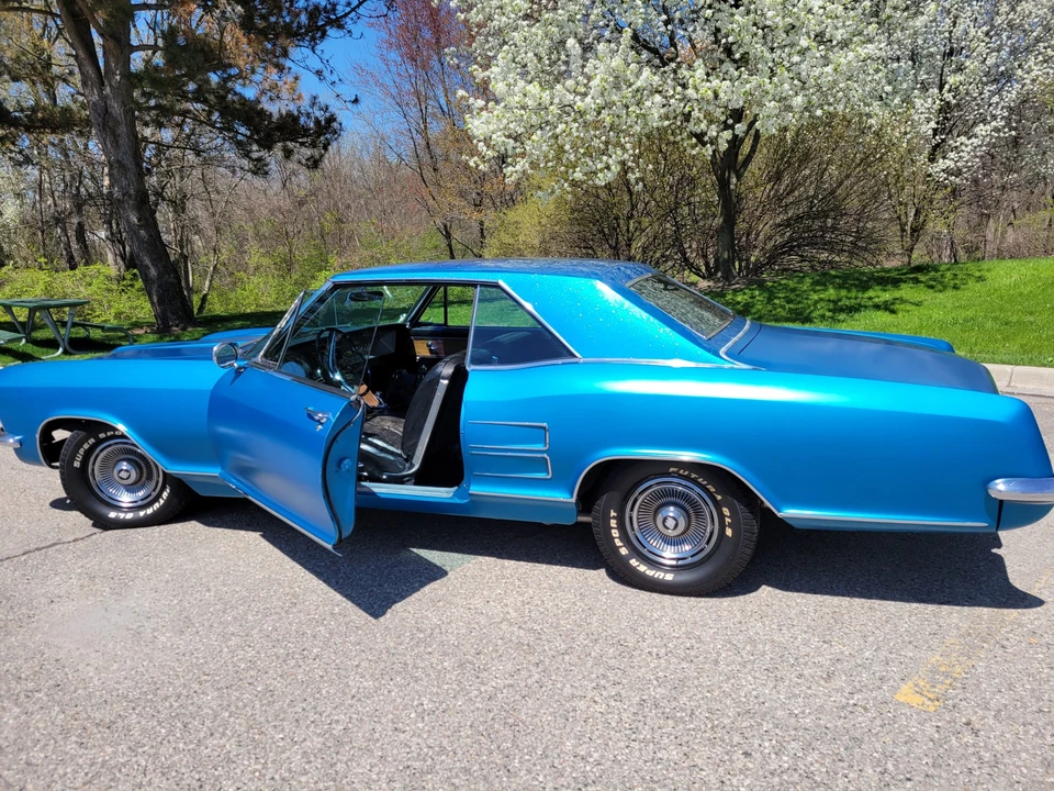 1963 Buick Riviera 1st Gen - Image 16 of 31