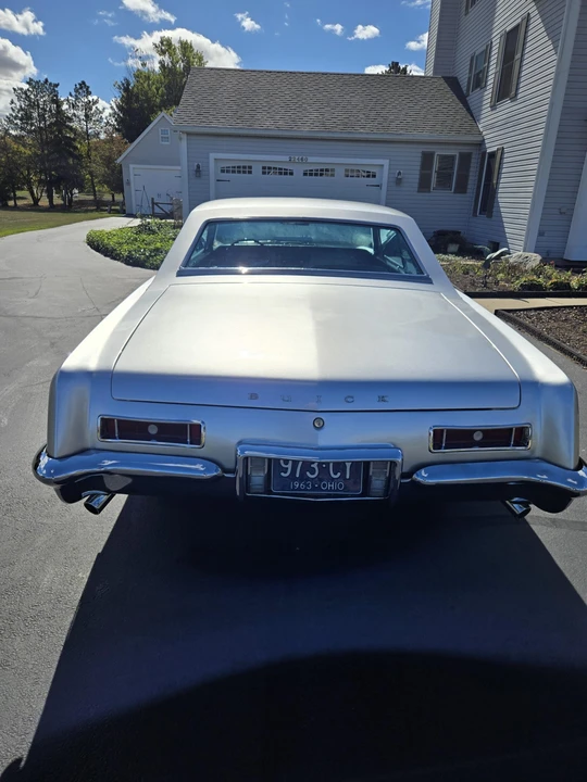 1963 Buick Riviera 1st Gen - Image 10 of 31