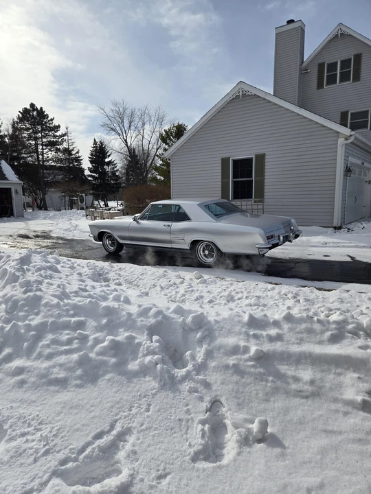 1963 Buick Riviera 1st Gen - Image 25 of 31