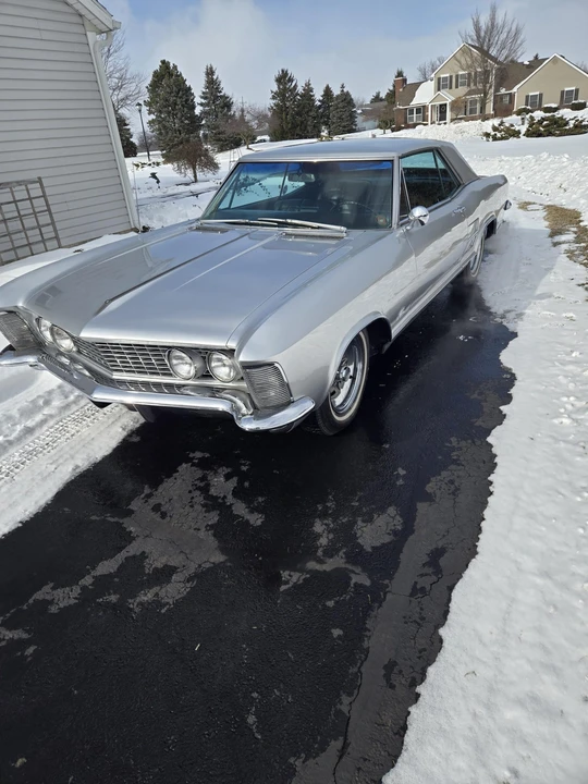 1963 Buick Riviera 1st Gen - Image 11 of 31